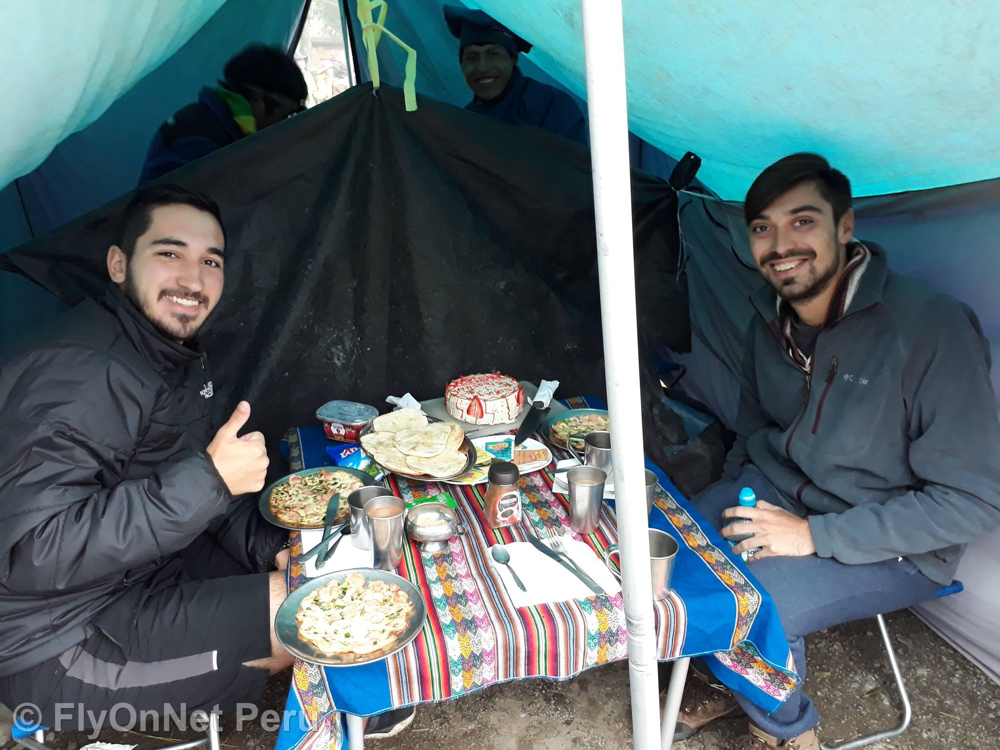 Photo Album: Lunch during the trek