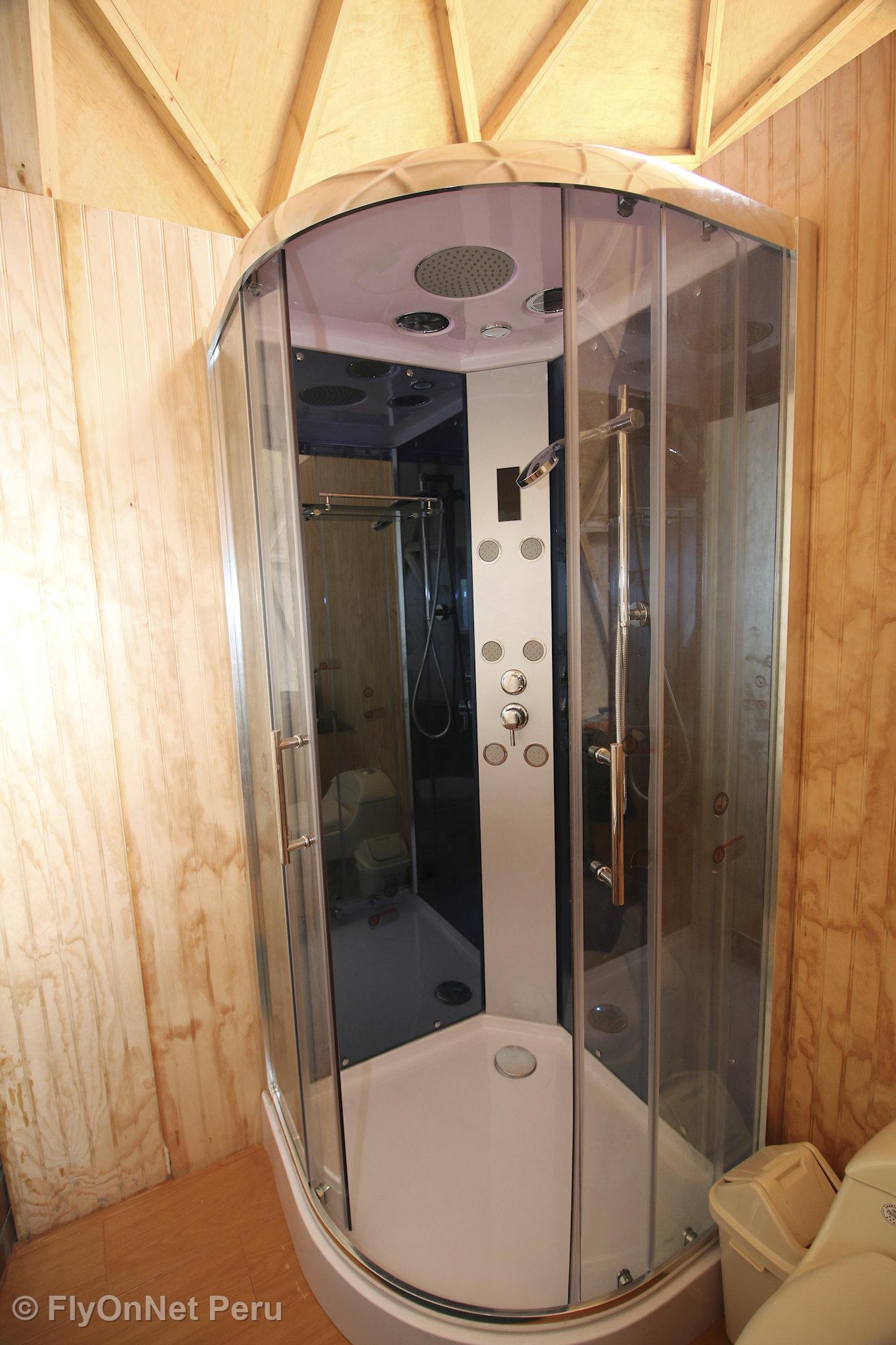 Photo Album: Domes bathroom